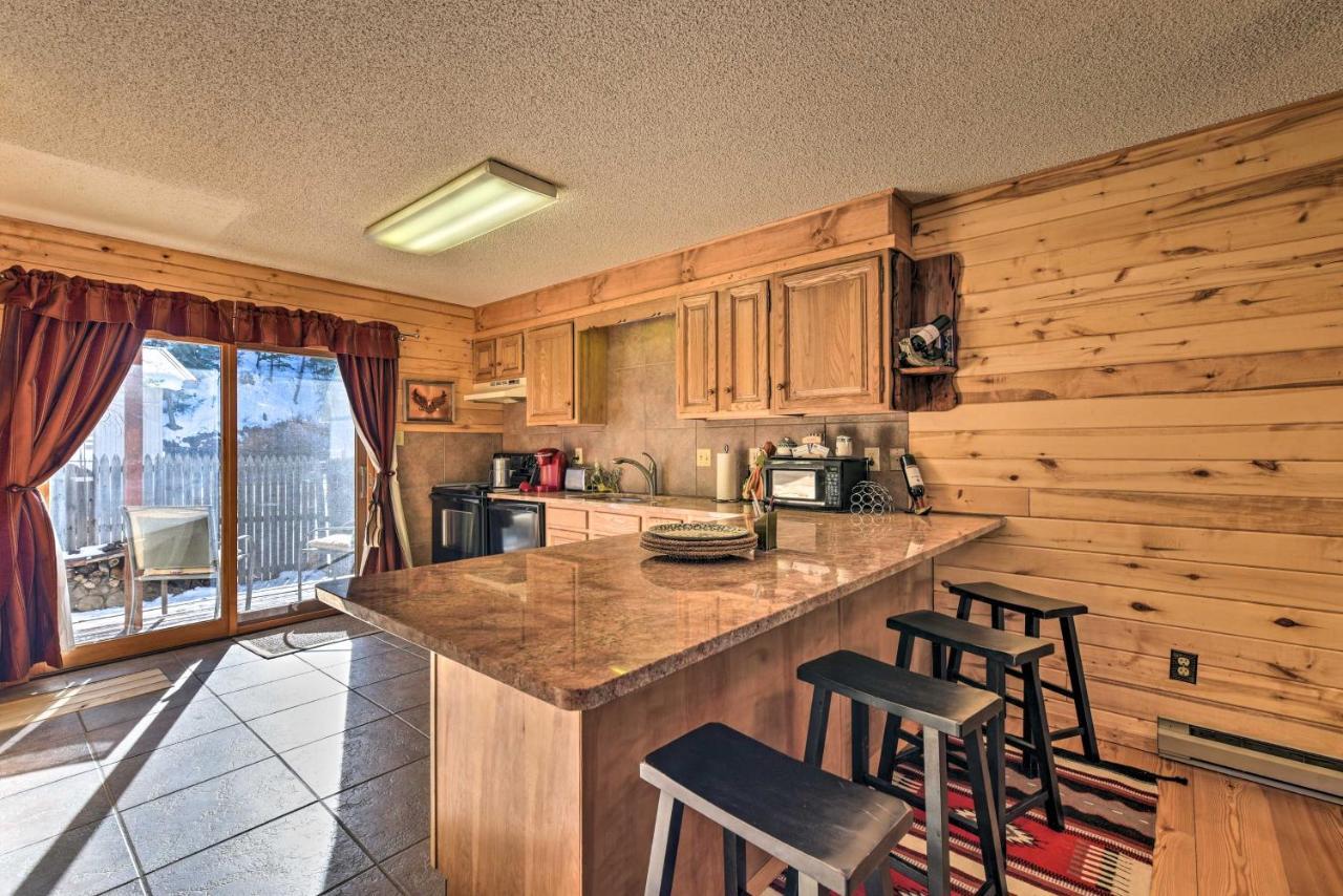 Downtown Red River Retreat With Mtn Views And Yard Экстерьер фото