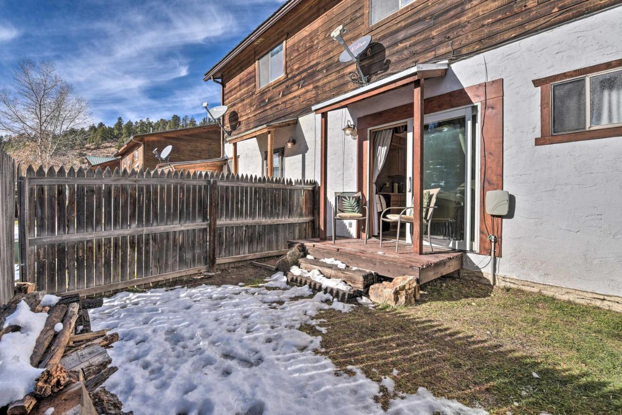 Downtown Red River Retreat With Mtn Views And Yard Экстерьер фото