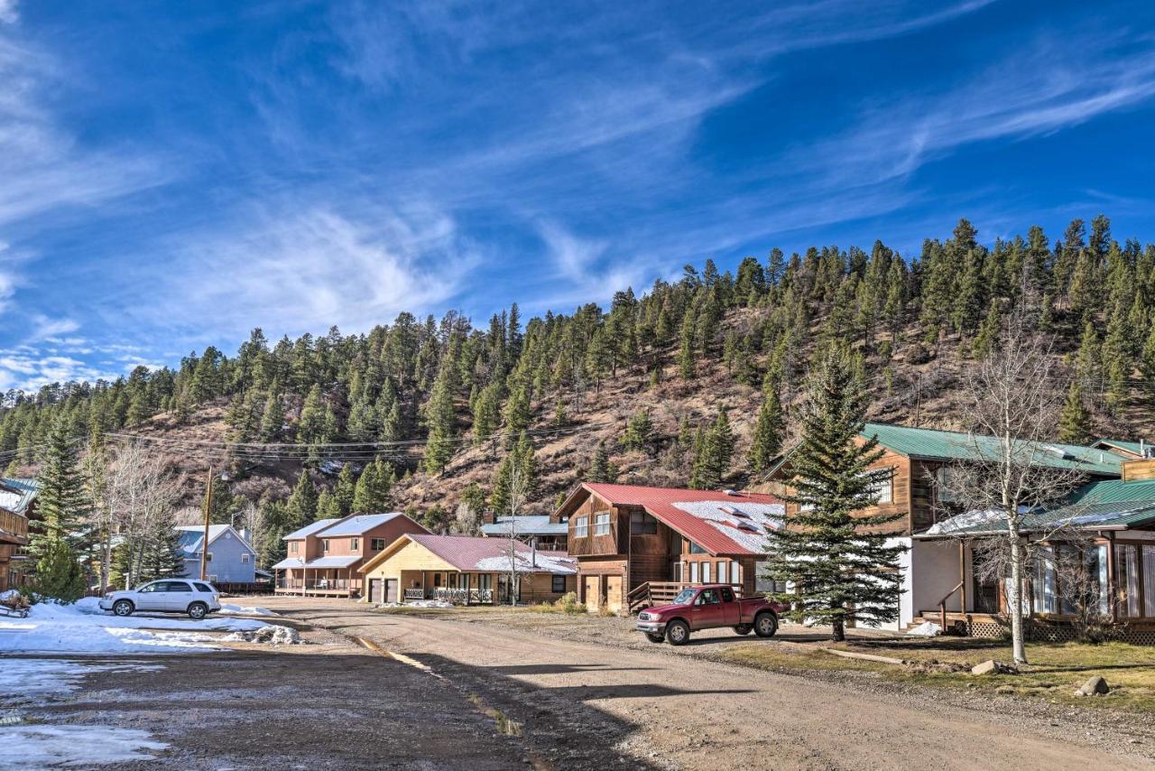 Downtown Red River Retreat With Mtn Views And Yard Экстерьер фото